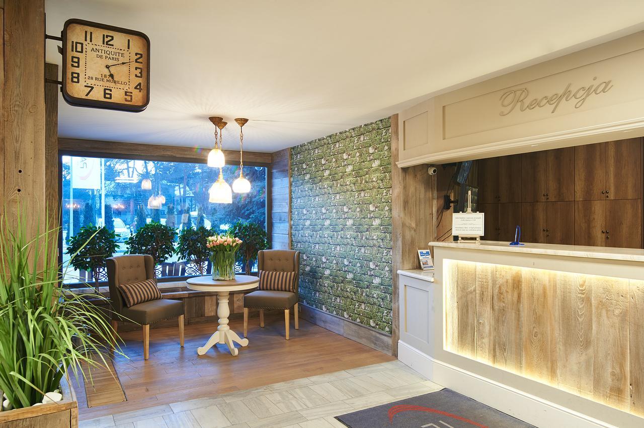 ורשה Obiekt Hotelarski Patron מראה חיצוני תמונה